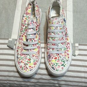 Floral shoes